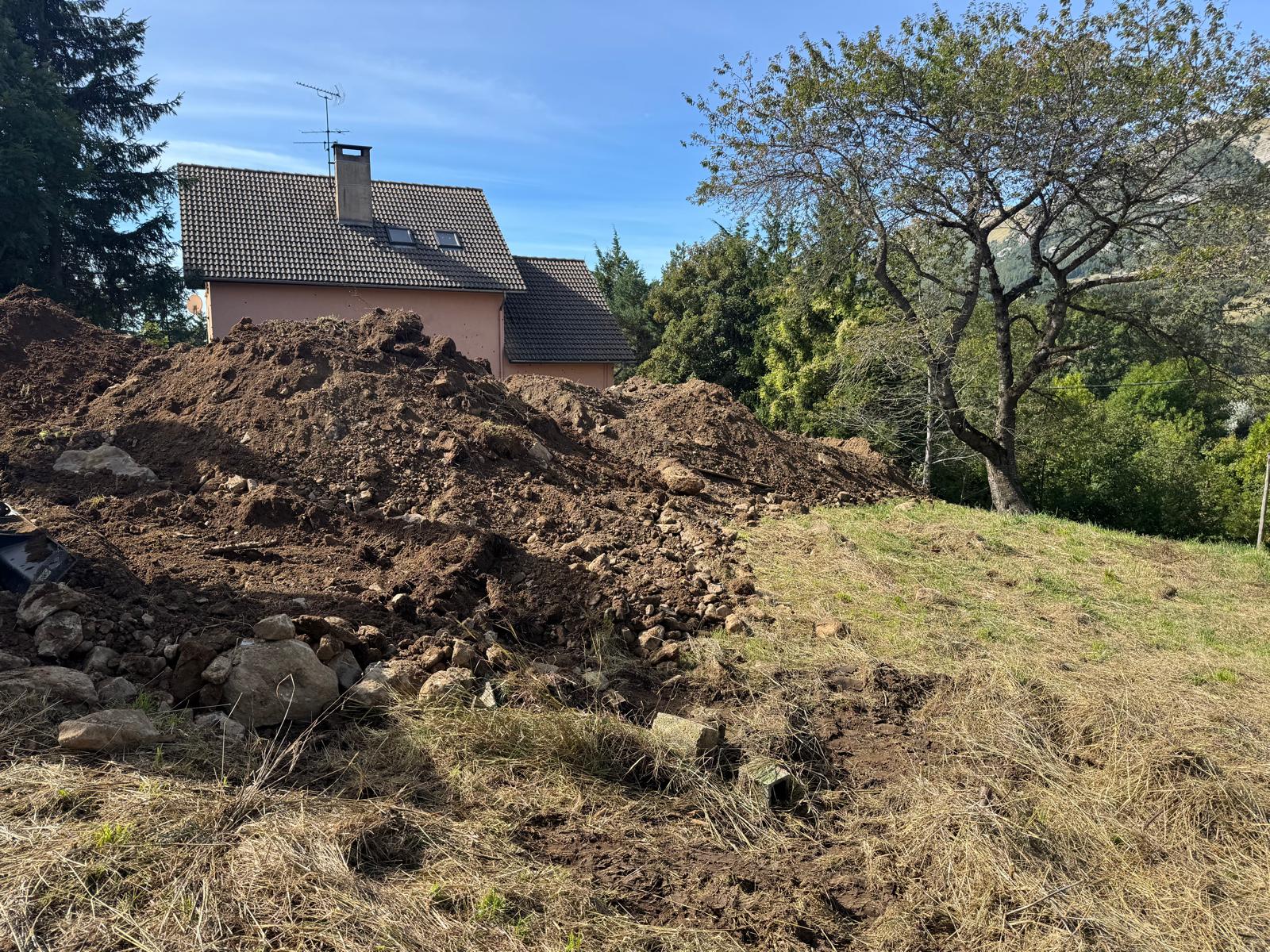 Avant – terrain avant terrassement DB Construction Hautes-Alpes